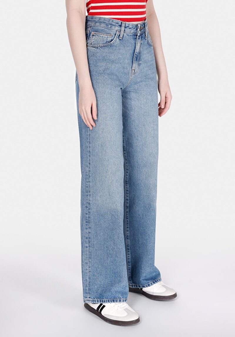 Regular Fit Kadın Pamuklu Light İndigo Denim Jean Pantolon