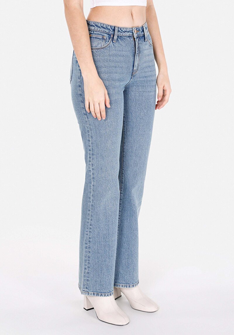 Regular Fit Orta Bel Geniş Paça Kadın Yeşil Jean Pantolon