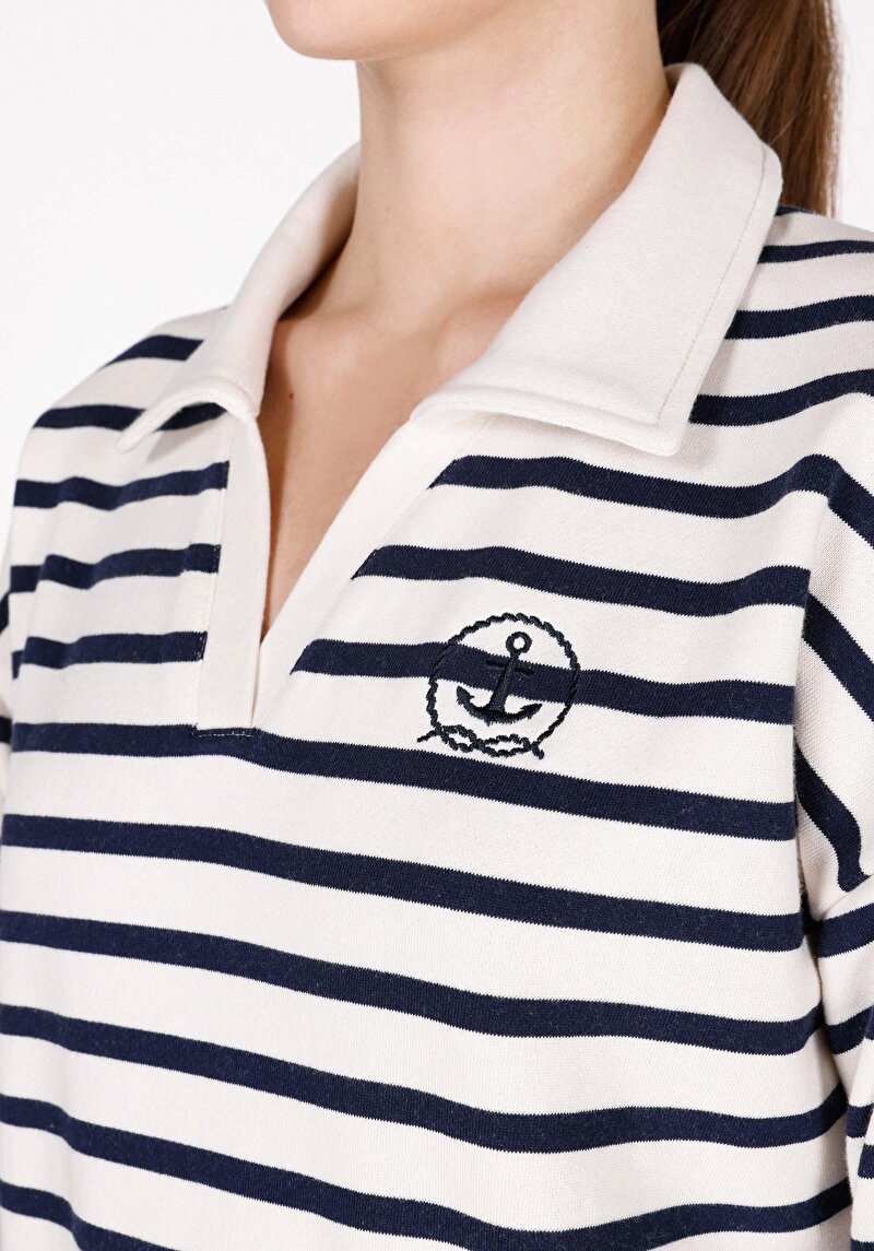 Regular Fit Polo Yaka Çizgili Kadın Beyaz Sweatshirt
