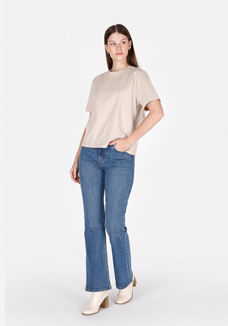 Regular Fit Yuvarlak Yaka Düz Kadın Bej Kısa Kol Tişört