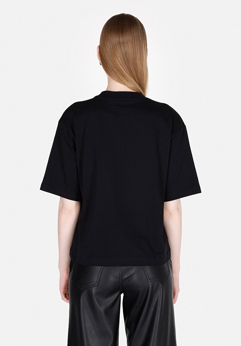 Regular Fit Yuvarlak Yaka Baskılı Kadın Siyah Kısa Kol Tişört