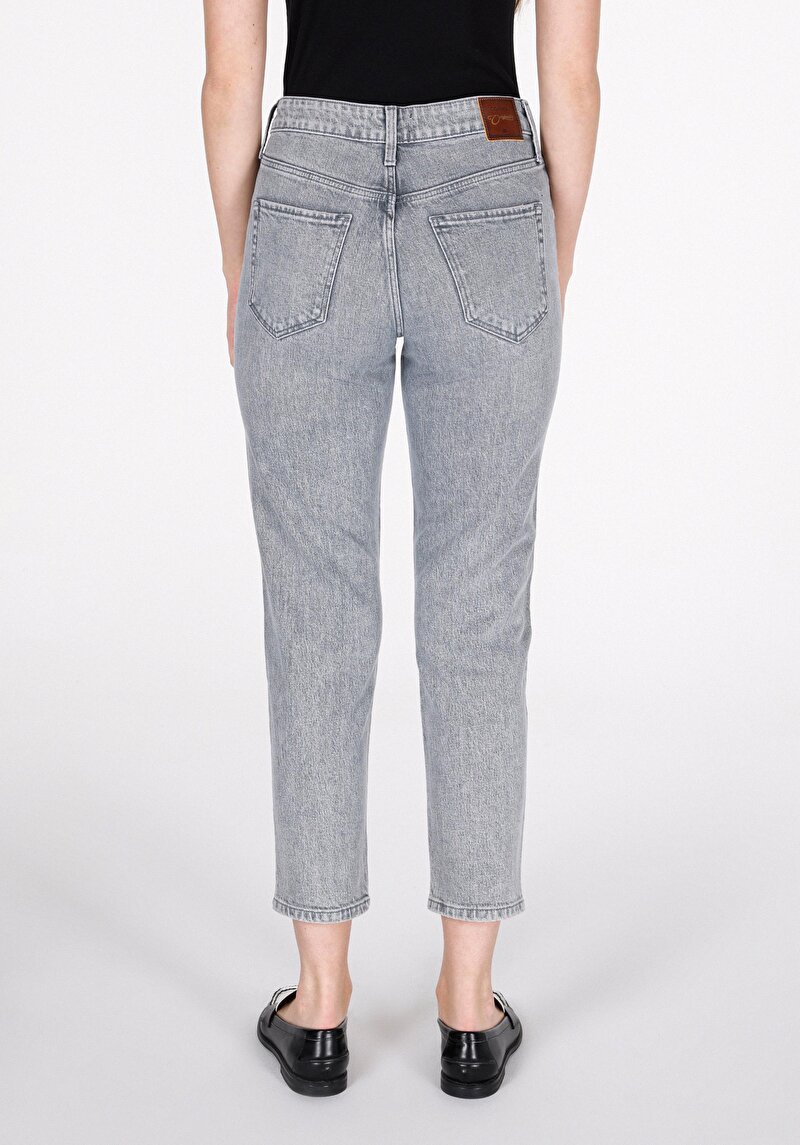 Mom Fit Kadın Gri Jean Pantolon