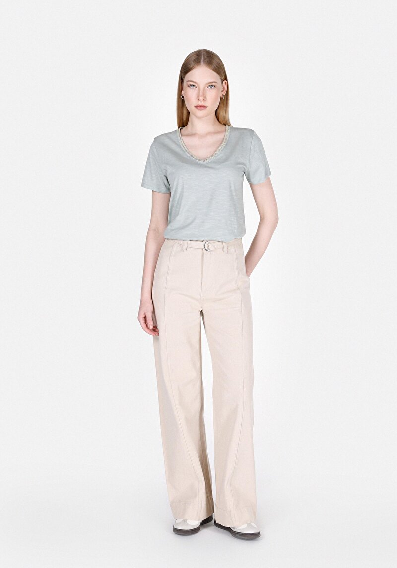 Regular Fit Pamuklu V Yaka Düz Kadın Yeşil Kısa Kol Tişört