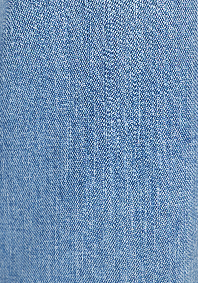 Straight Fit Kadın Light İndigo Denim Jean Fermuarlı Pantolon
