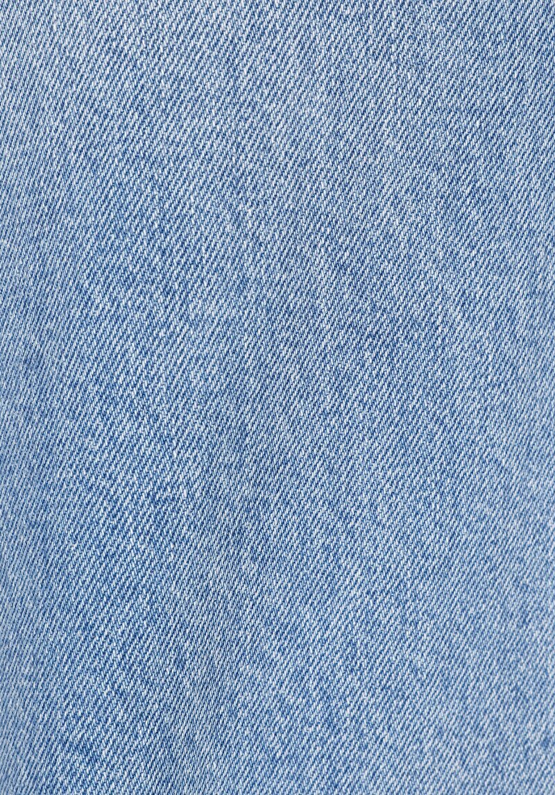 Regular Fit   Kadın Denim Jean Pantolon