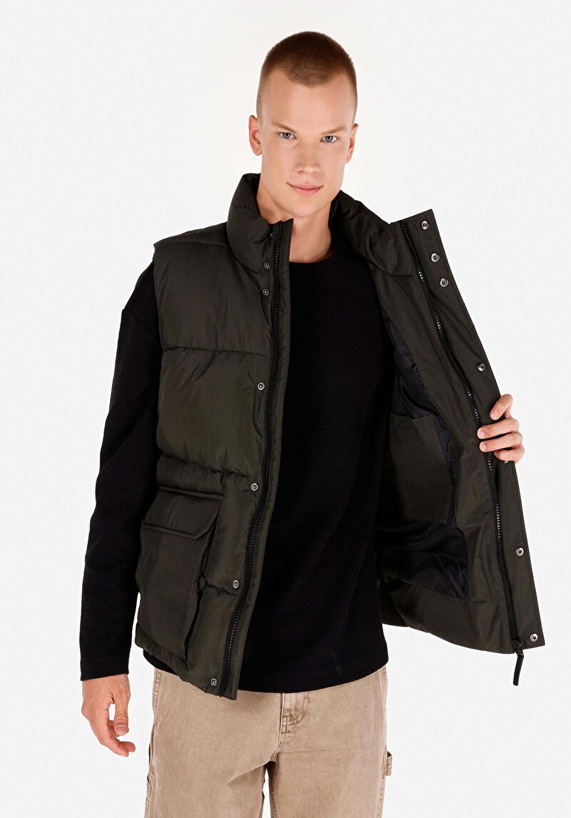 Regular Fit     Erkek Yeşil Yelek