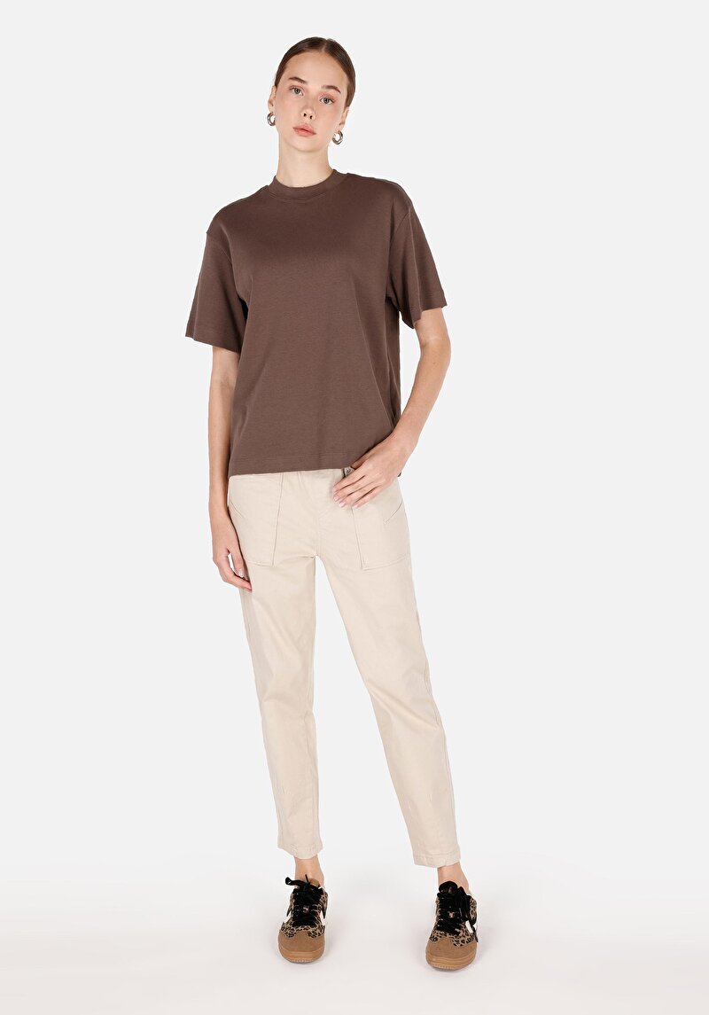 Regular Fit Düşük Bel Düz Paça Kadın Bej Pantolon