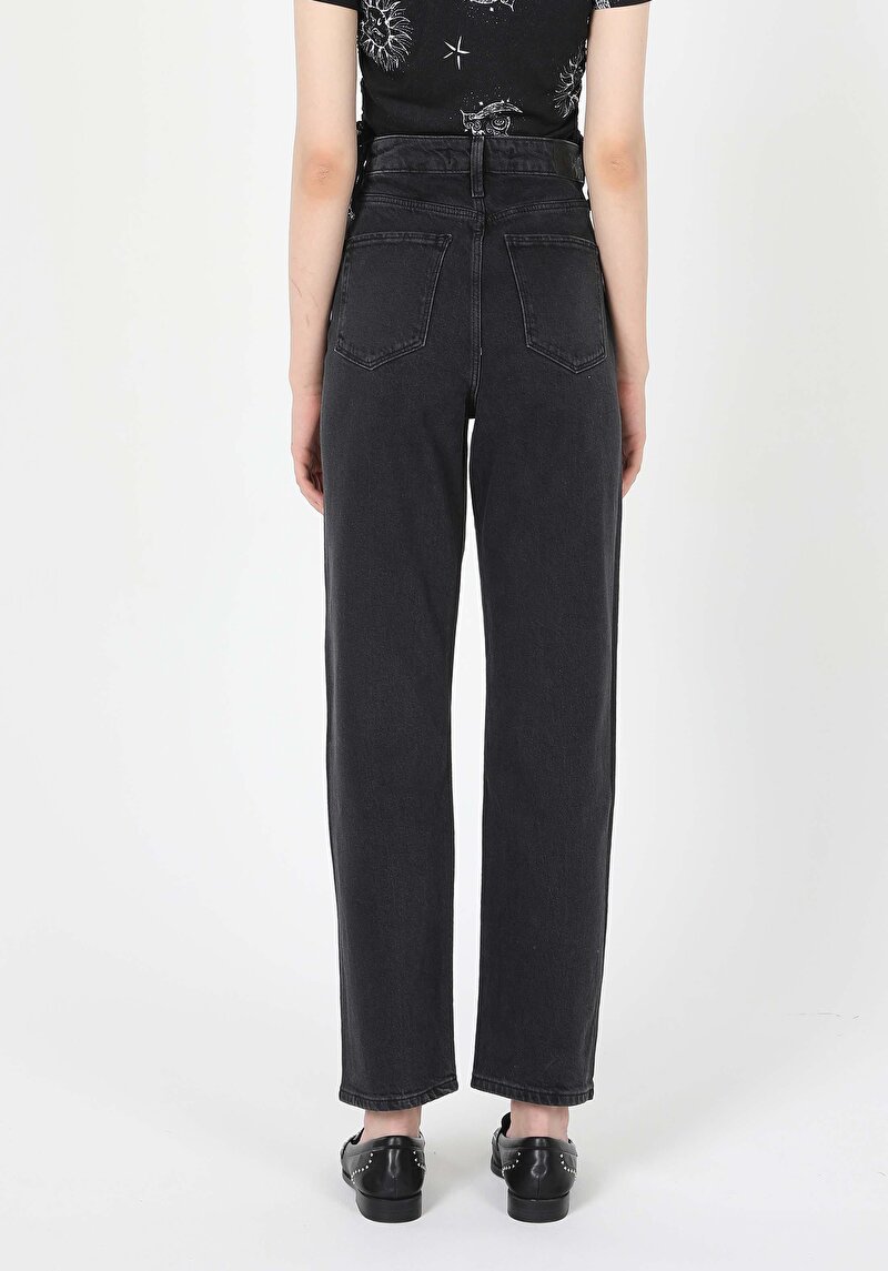 Straight Fit Yüksel Bel Düz Paça Kadın Denim Jean Pantolon