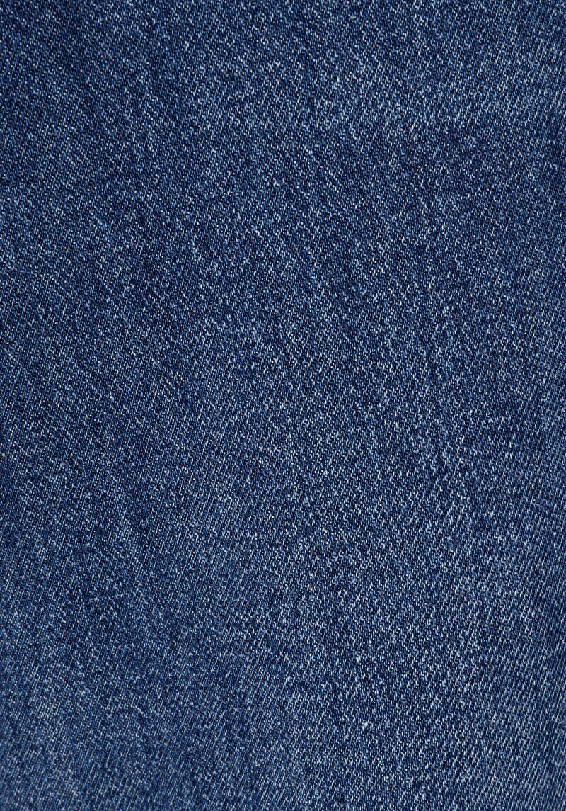 Regular Fit   Kadın Denim Jean Pantolon