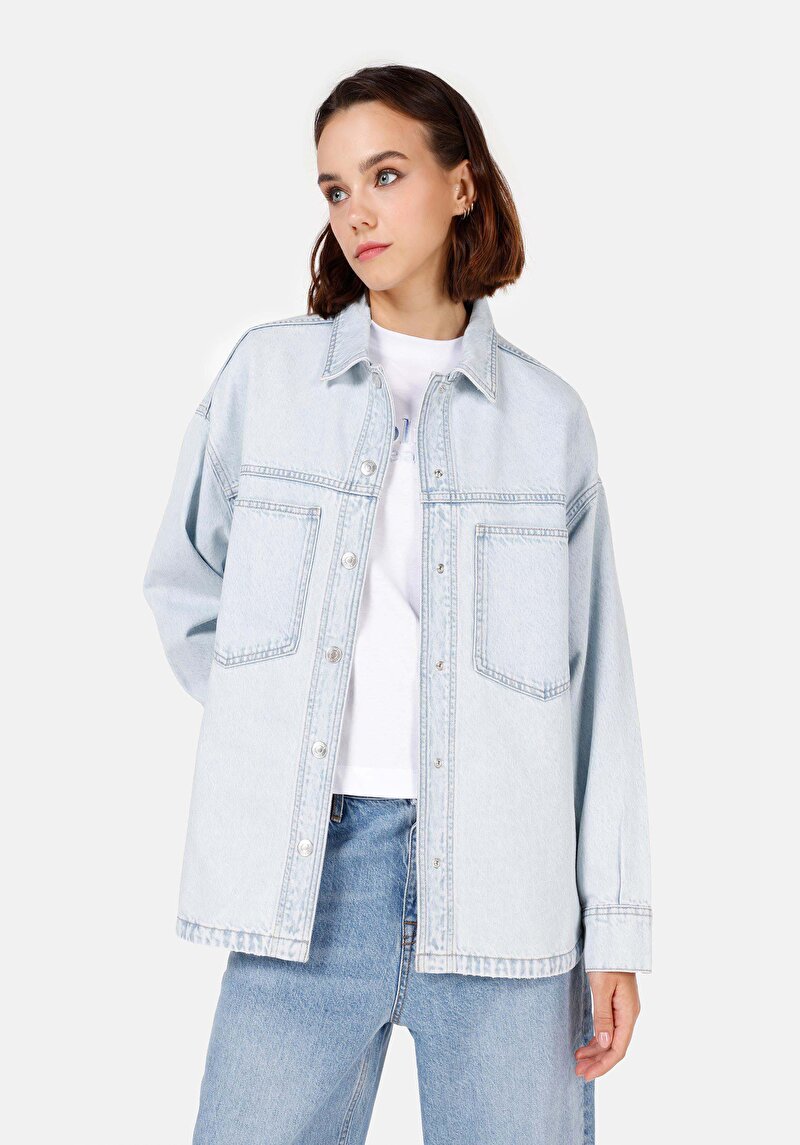 Oversize Fit Klasik Yaka Kadın Mavi Uzun Kol Gömlek