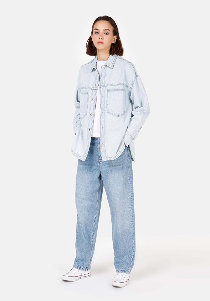 Oversize Fit Klasik Yaka Kadın Mavi Uzun Kol Gömlek