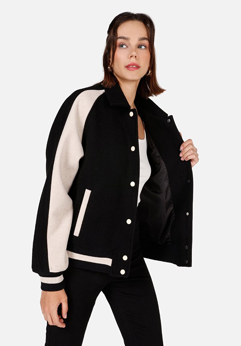 Regular Fit    Kadın Siyah Ceket