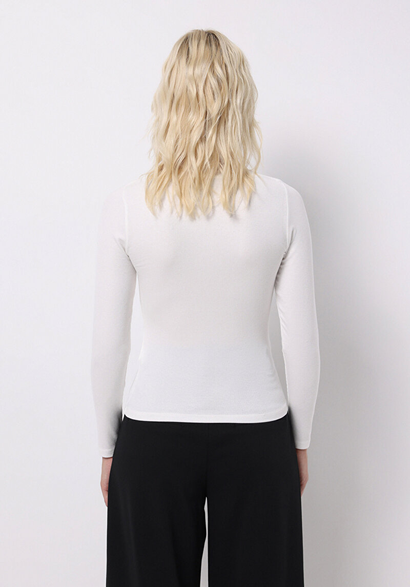 Slim Fit Kayık Yaka Düz Kadın Beyaz Uzun Kol Tişört