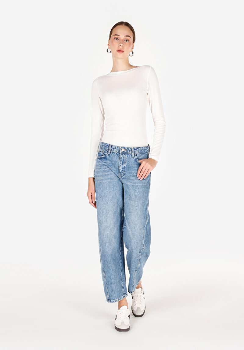 Slim Fit Kayık Yaka Düz Kadın Beyaz Uzun Kol Tişört