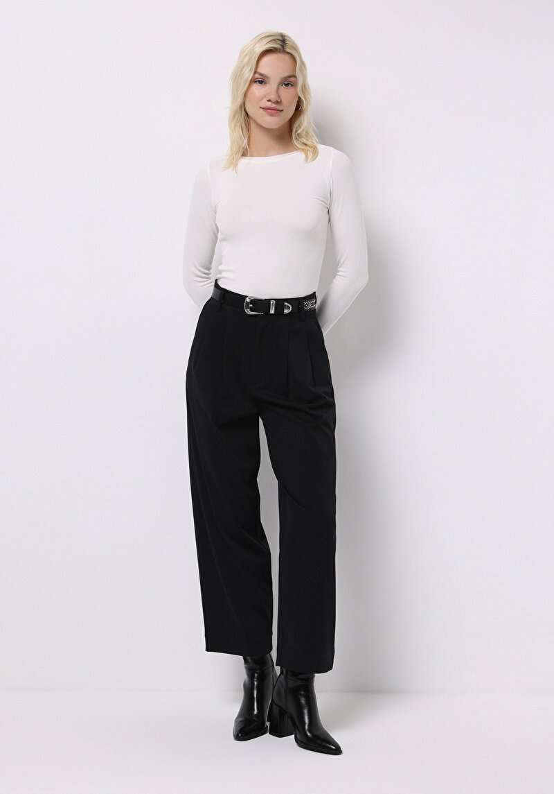 Slim Fit Kayık Yaka Düz Kadın Beyaz Uzun Kol Tişört