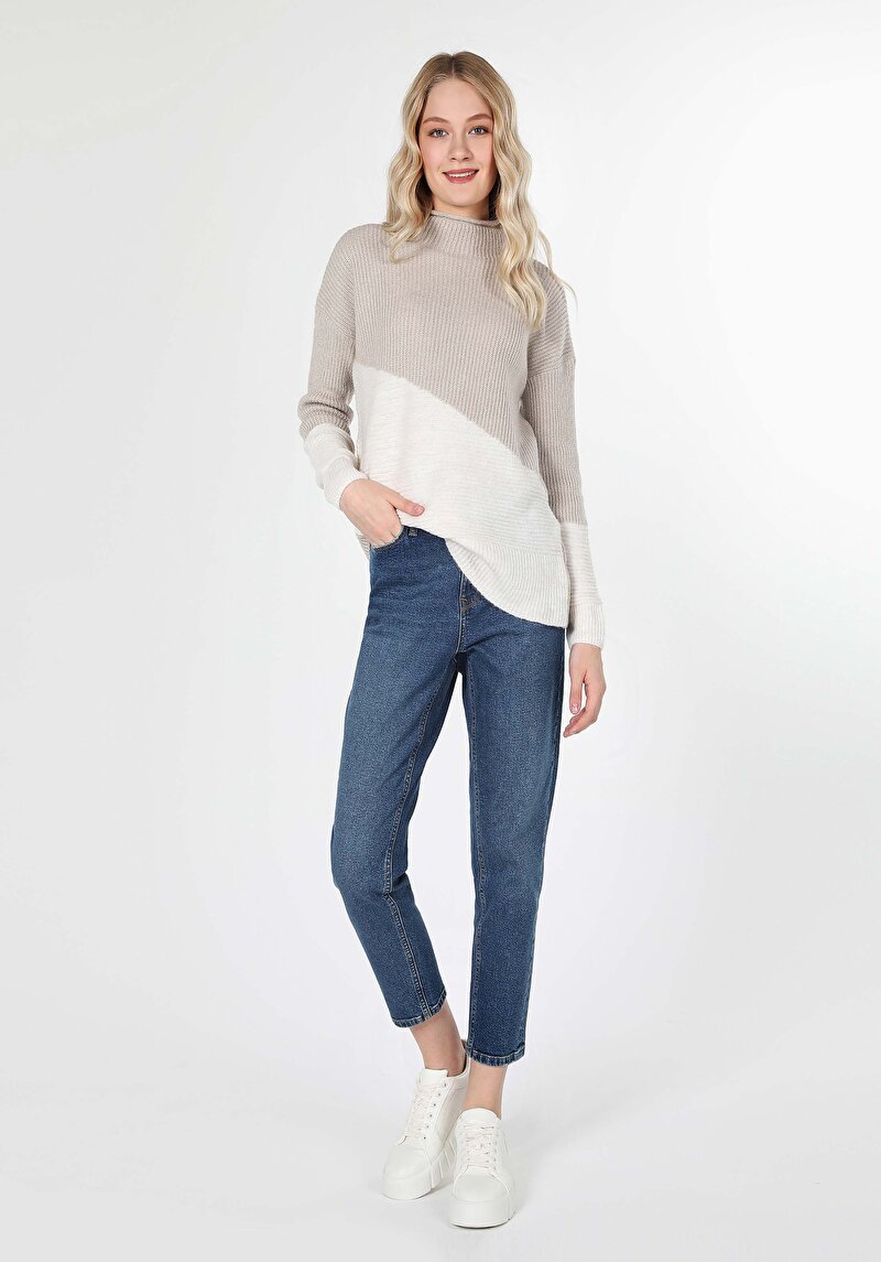 Regular Fit Yarım Balıkçı Yaka Düz Kadın Bej Kazak