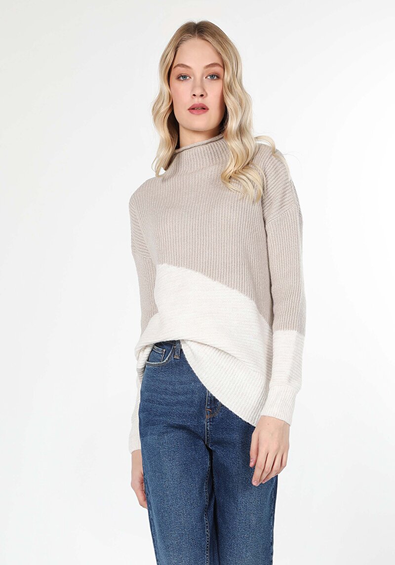 Regular Fit Yarım Balıkçı Yaka Düz Kadın Bej Kazak