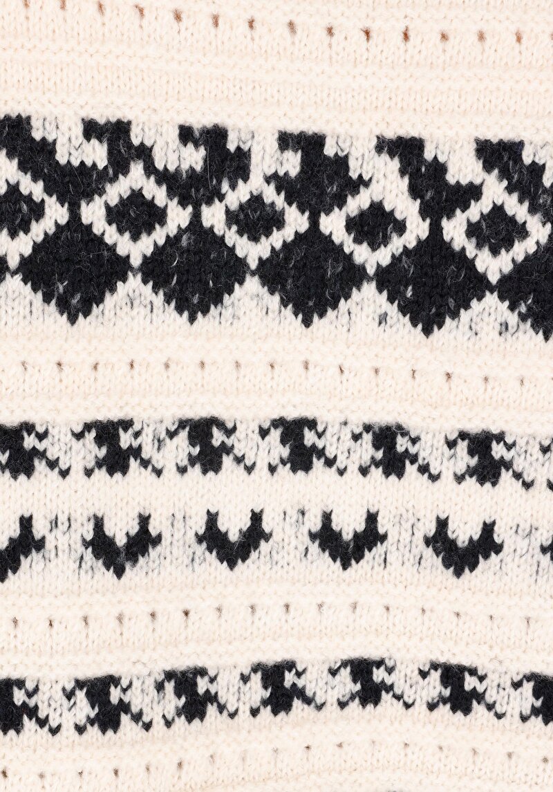 Regular Fit Yuvarlak Yaka  Kadın Ekru Kazak