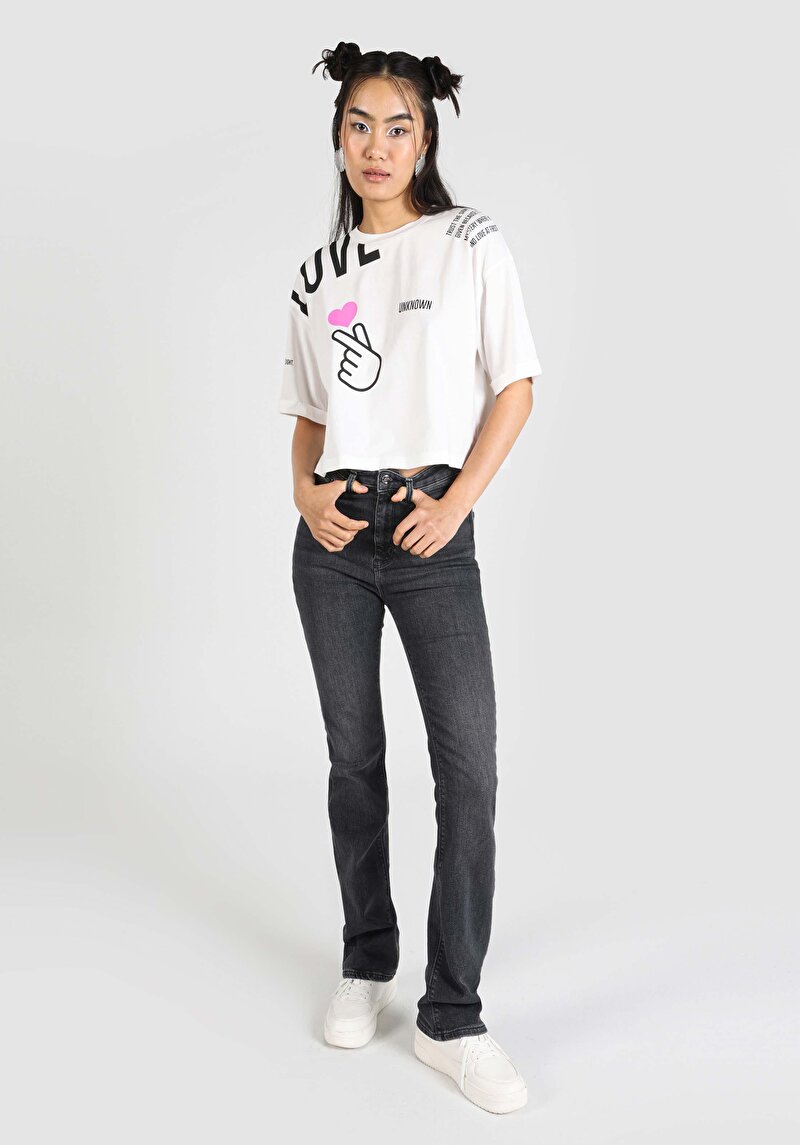 Comfort Fit Yuvarlak Yaka Baskılı Kadın Beyaz Kısa Kol Tişört