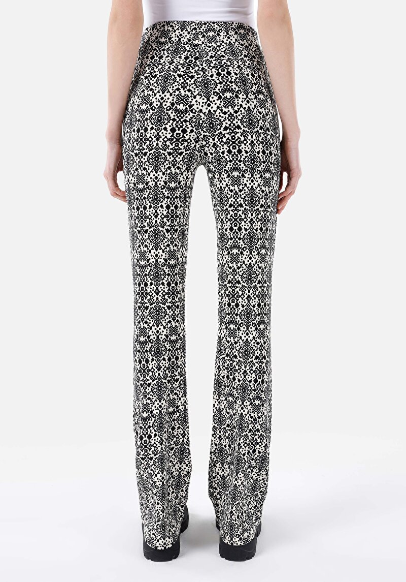 Slim Fit Orta Bel Baskılı Kadın Siyah Eşofman Altı