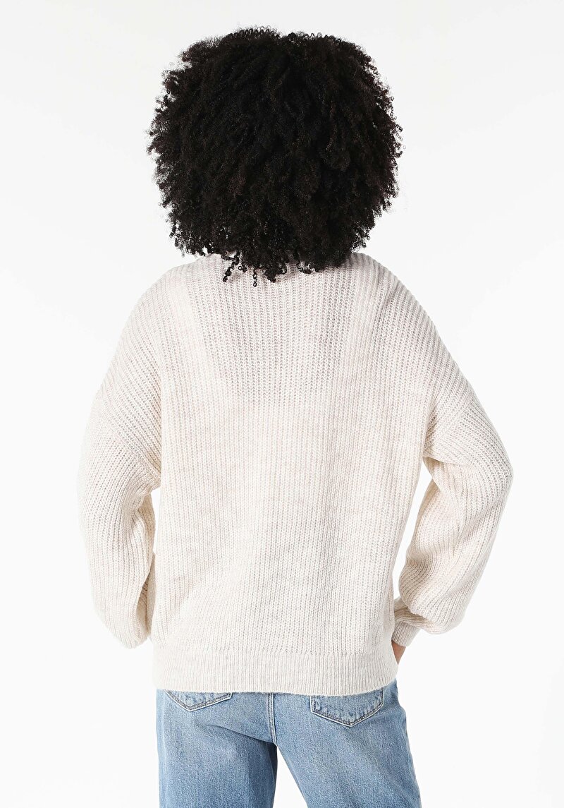 Regular Fit Dik Yaka Düz Kadın Bej Kazak