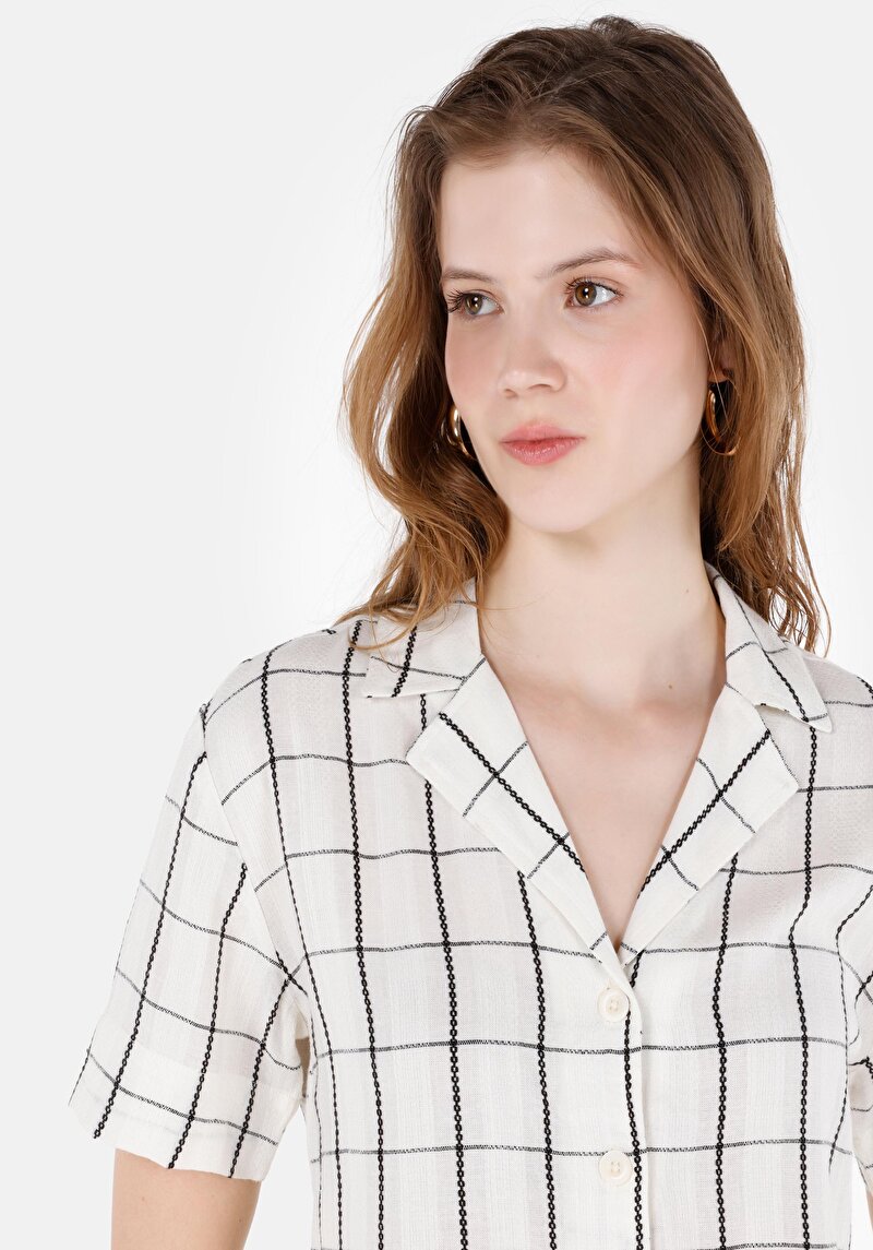 Regular Fit Dokuma Shirt Neck Kadın Ekru Kısa Kol Gömlek