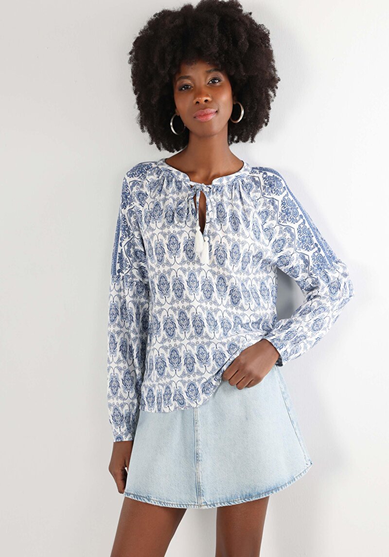 Regular Fit V Yaka Kadın Mavi Uzun Kol Gömlek