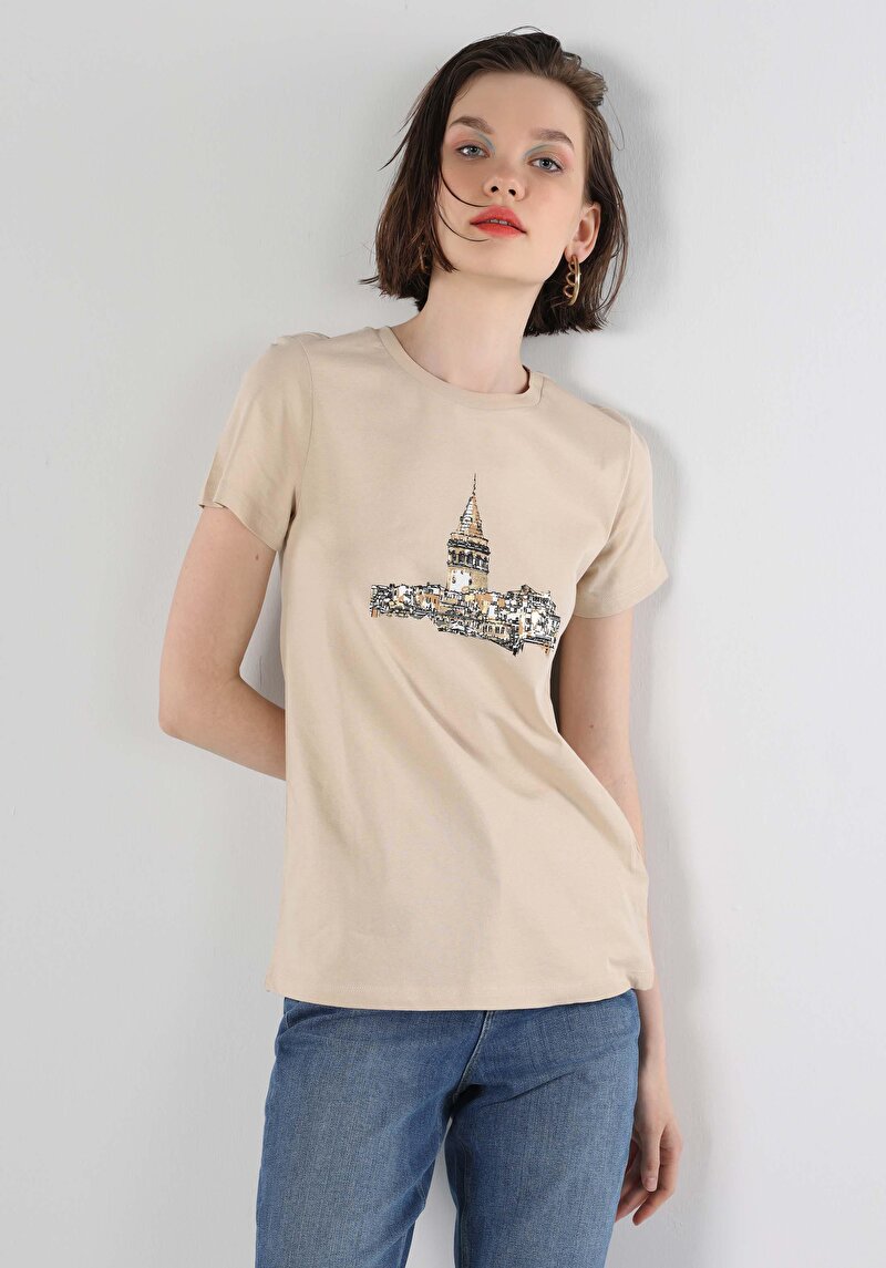 Regular Fit Yuvarlak Yaka Kadın Bej Kısa Kol Tişört