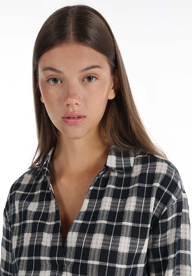 Regular Fit Shirt Neck Kadın Lacivert Roll-up Gömlek