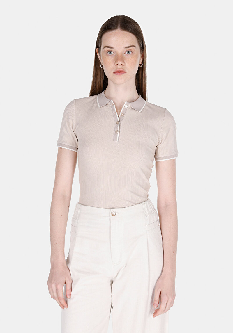 Slim Fit Polo Yaka Düz Kadın Bej Kısa Kol Tişört