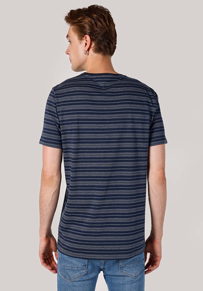 Regular Fit Yuvarlak Yaka Örme Çizgili Erkek Lacivert Kısa Kol Tişört
