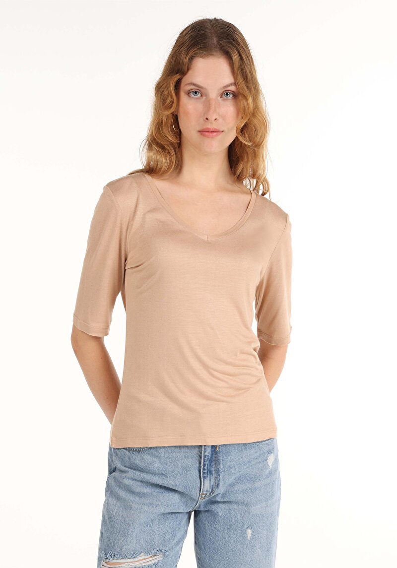 Slim Fit V Yaka Kadın Bej Kısa Kol Tişört