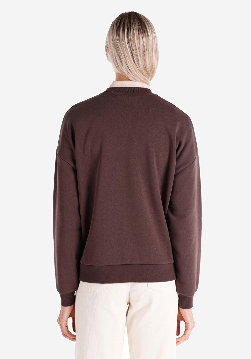 Regular Fit Yuvarlak Yaka Baskılı Kadın Kahverengi Sweatshirt