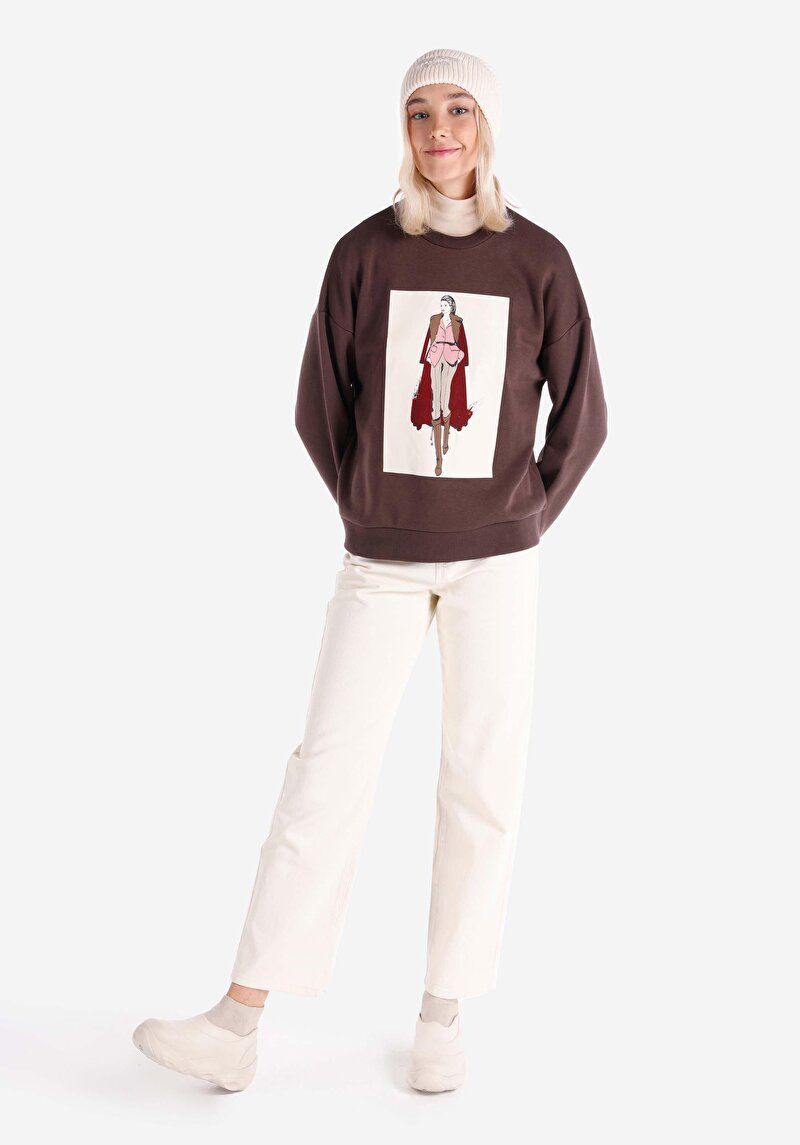 Regular Fit Yuvarlak Yaka Baskılı Kadın Kahverengi Sweatshirt