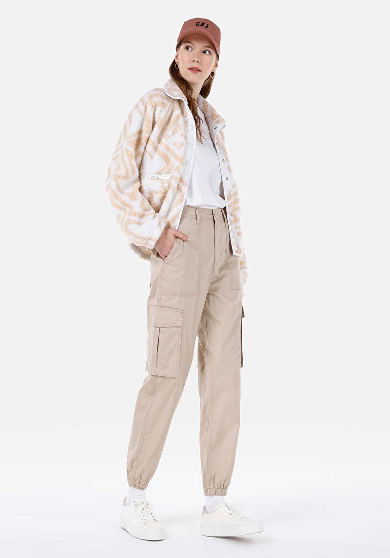 Regular Fit Yüksek Bel Dar Paça Kadın Bej Pantolon