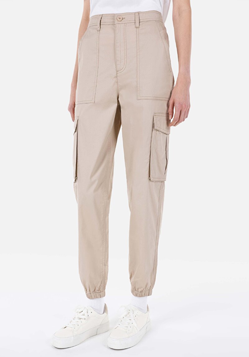 Regular Fit Yüksek Bel Dar Paça Kadın Bej Pantolon