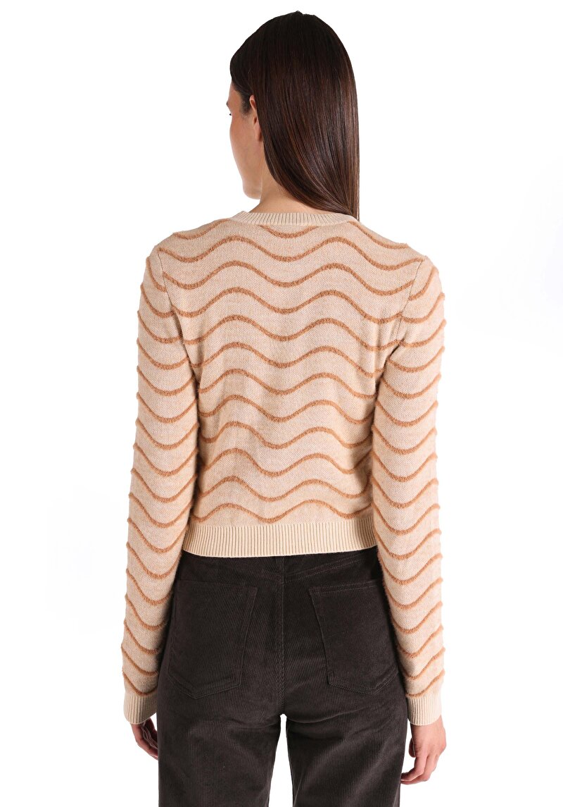 Slim Fit Yuvarlak Yaka Çizgili Kadın Bej Kazak