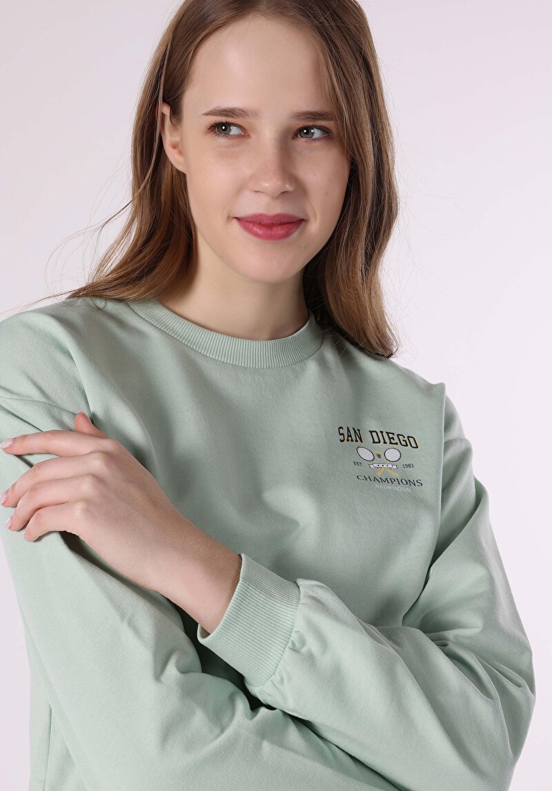 Regular Fit Yuvarlak Yaka Baskılı Kadın Yeşil Uzun Kol Tişört