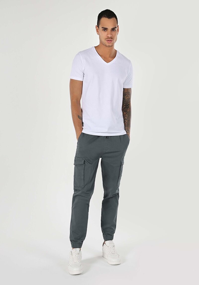 Slim Fit V Yaka Düz Erkek Beyaz Kısa Kol Tişört