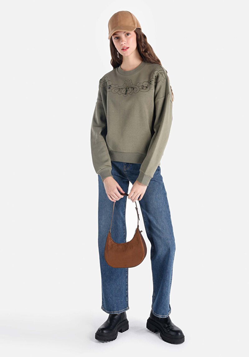 Regular Fit Yuvarlak Yaka Nakışlı Kadın Yeşil Sweatshirt