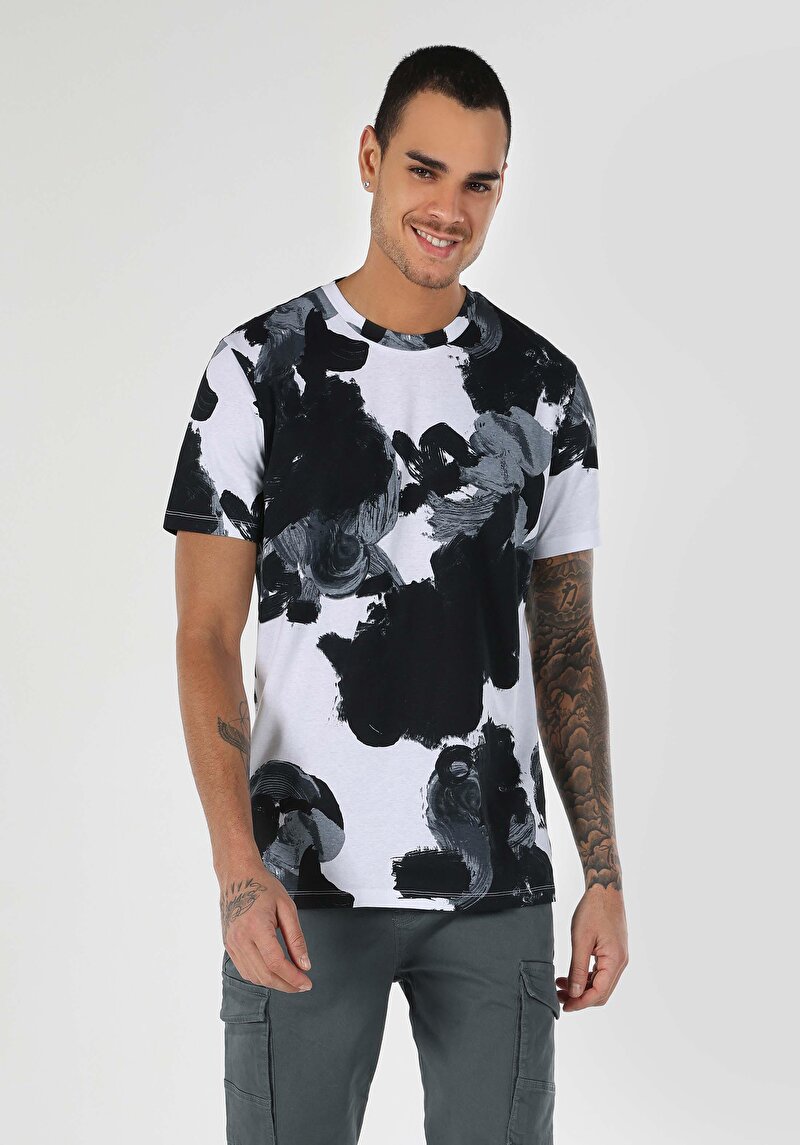 Regular Fit Yuvarlak Yaka Baskılı Cepsiz Erkek Beyaz Kısa Kol Tişört