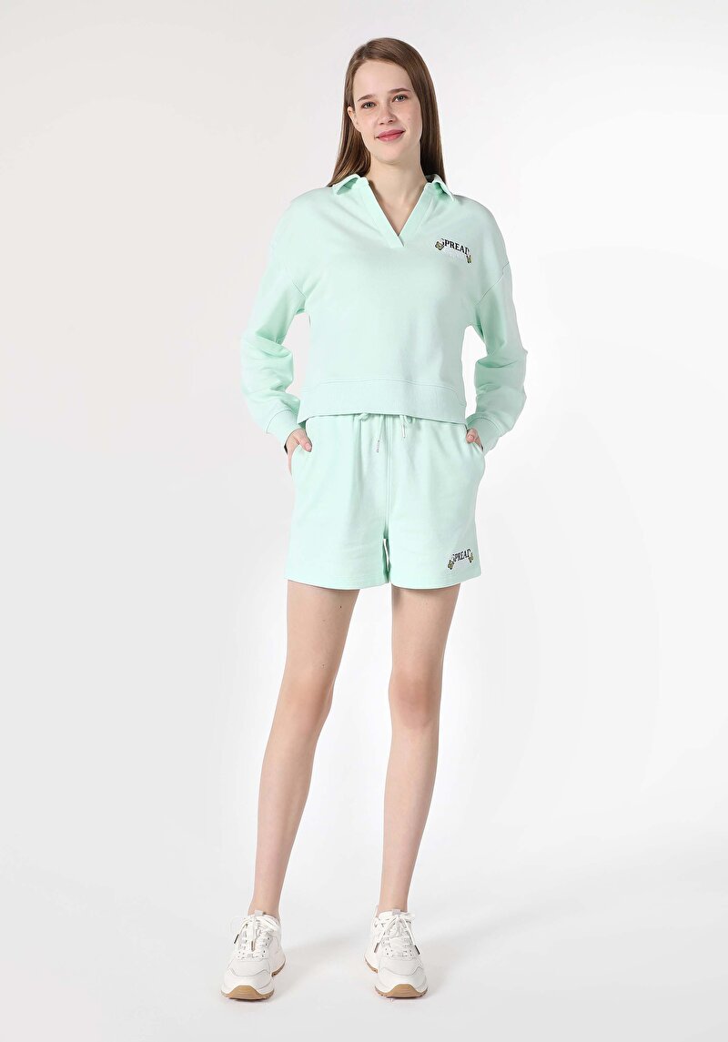 Regular Fit Orta Bel Cepli Kadın Yeşil Şort