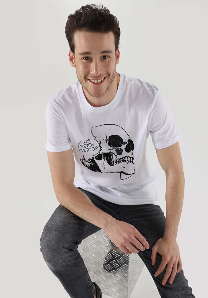 Regular Fit Yuvarlak Yaka Erkek Beyaz Kısa Kol Tişört