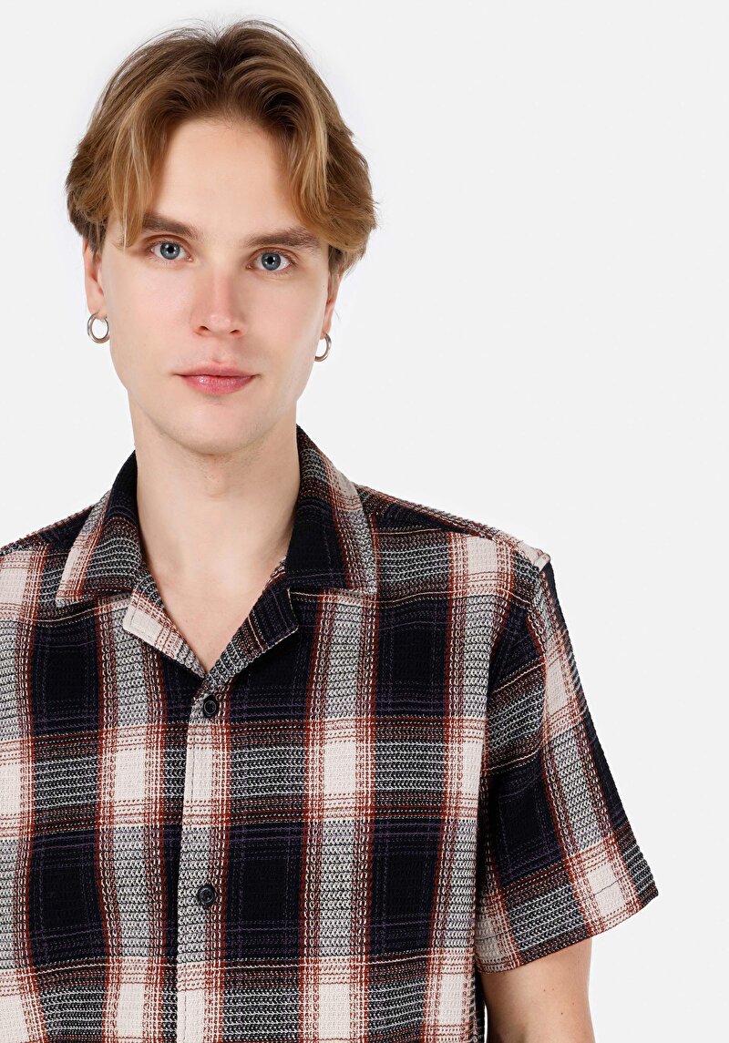 Regular Fit Shirt Neck Cepsiz Ekoseli Erkek Lacivert Kısa Kol Gömlek