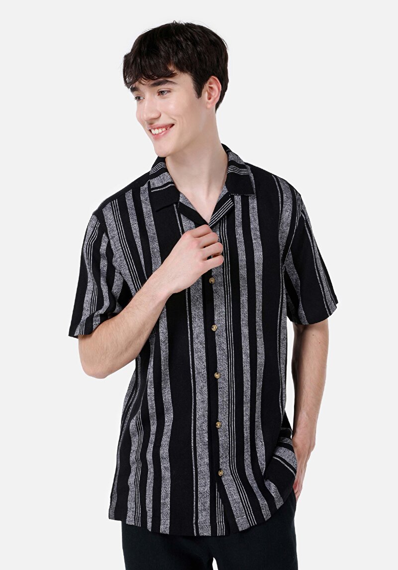 Regular Fit Shirt Neck Çizgili Erkek Siyah Kısa Kol Gömlek