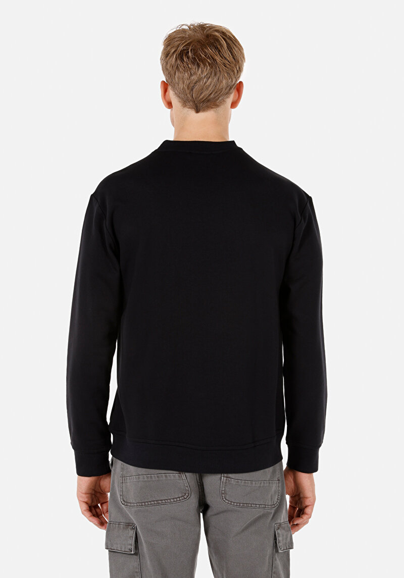 Regular Fit Yuvarlak Yaka Düz Örme Cepsiz Erkek Siyah Uzun Kol Tişört