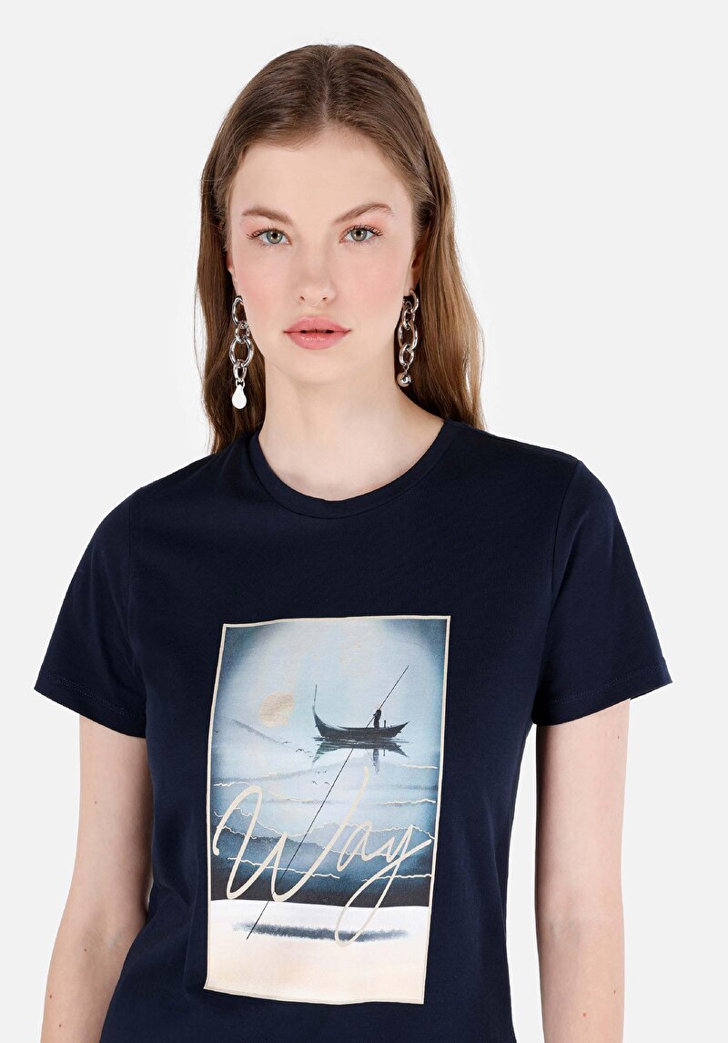 Regular Fit Yuvarlak Yaka Kadın Lacivert Kısa Kol Tişört