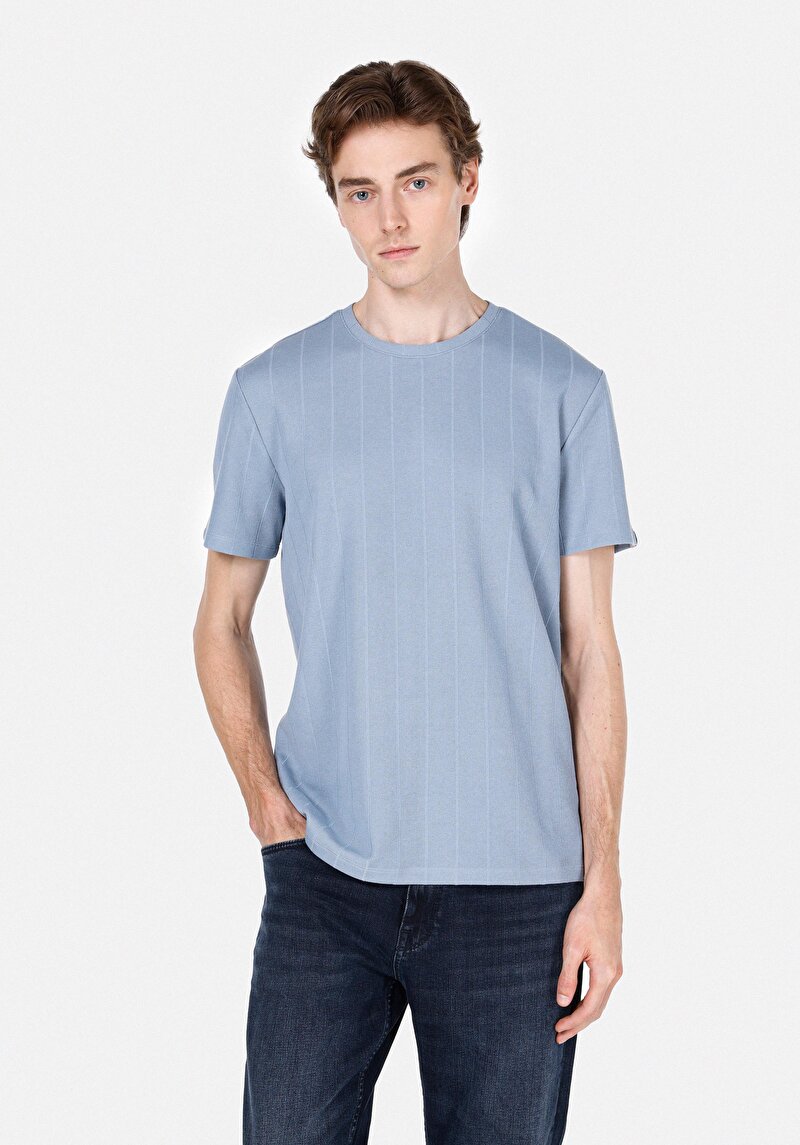 Regular Fit Yuvarlak Yaka Cepsiz Jakarlı Erkek Mavi Kısa Kol Tişört