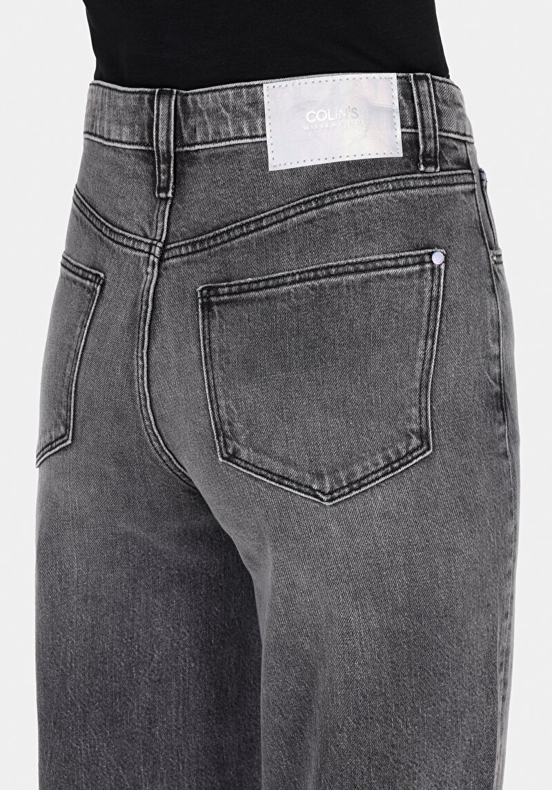 Balloon Fit Yüksel Bel Daralan Paça Kadın Siyah Jean Pantolon