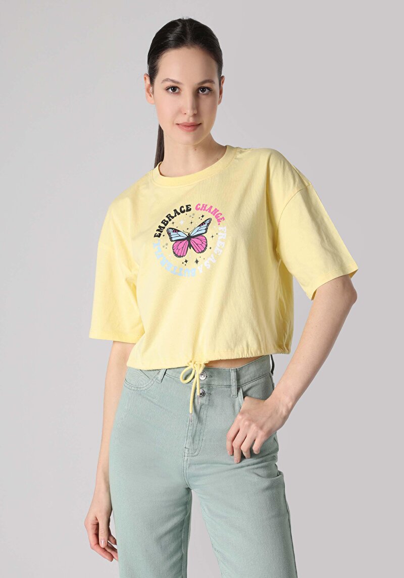 Regular Fit Pamuklu Yuvarlak Yaka Baskılı Kadın Sarı Kısa Kol Tişört